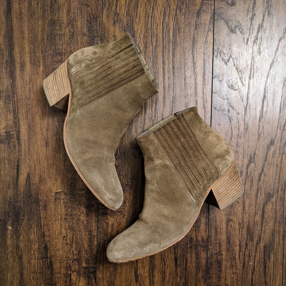VINCE Haider Suede Ankle Bootie - Flint - Picture 3 of 11